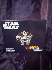 Star Wars Hot Wheels Battle Roller Porg Millenium Falcon Disney