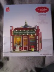 St. Nicholas Square, Evergreen Vinyl Shop NEW