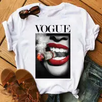 在飛比找蝦皮購物優惠-Vogue印花T恤女士夏季大尺碼短袖閨蜜裝潮流體恤