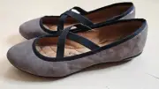 Sofft Womens Silver Beige Tan Shimmery Slip On Leather Lining Flats Strap Size 8