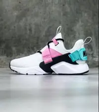 在飛比找旋轉拍賣優惠-NIKE AIR HUARACHE CITY 武士鞋 白粉綠