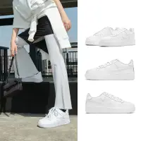 在飛比找momo購物網優惠-【NIKE 耐吉】Air Force 1 07 女鞋 白色 