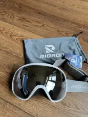 RIOROO Ski Goggles Snowboard Goggles White Adjustable New YH292