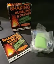 Shaking Bubbling Sticking Super Science Features Magic Sand NOS