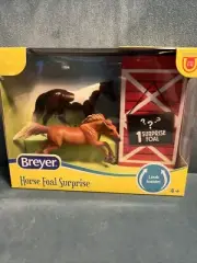 Breyer Horse Family with Surprise Foal 6222 Stablemates NEW 1:32 Scale