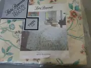 Vintage Lady Pepperell Wood Blossom Pattern Twin Flat Sheet