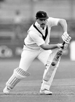 Phil Robinson batting for Yorkshire circa 1986 Old Cricket Photo