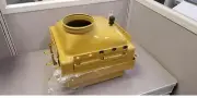 4N0878 - AIR CLEANER HOUSING W/AIR FILTER *** NEW TAKE OUT ***