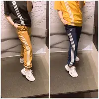 在飛比找蝦皮購物優惠-【豬豬老闆】ADIDAS ORIGINALS 深藍 卡其 三