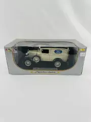 1931 FORD MODEL A DELIVERY PANEL TUDOR TRUCK 1:18 SIGNATURE MODELS
