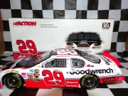 Kevin Harvick ##29 GM Goodwrench Atlanta Special 2005 Monte Carlo Action 1:24