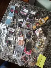 AMAZING LOT OF Paparazzi Jewelry 20 Pieces