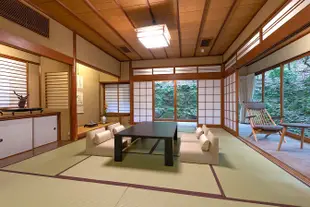 奈良、春日奥山 月日亭Nara Tsukihitei Ryokan