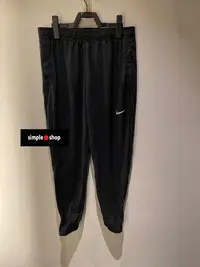 在飛比找Yahoo!奇摩拍賣優惠-【Simple Shop】NIKE DRI-FIT 運動長褲