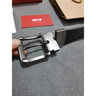 LEVI'S 新款李維男士皮帶帶盒 110 厘米黑色皮革豪華錶帶男皮帶