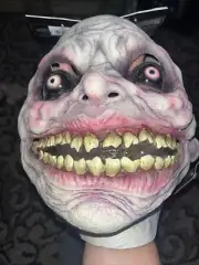 Creepypasta Abigail Mask - Ghoulish Halloween Scary Mask