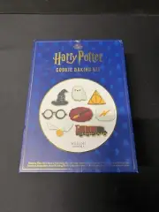 Harry Potter Williams Sonoma Cookie Baking Kit Cutters WIZARDING WORLD.