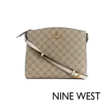 【NINE WEST】SIERA經典斜背包-LOGO紋(540970)