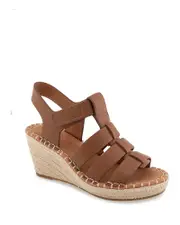 Gentle Souls by Kenneth Cole Women's Capelin Woven Sandals