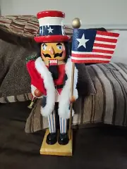 St. Nicholas Square Nutcracker Soldier Figurine 14'Christmas Decoration