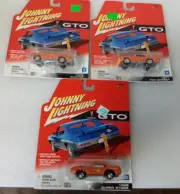 JOHNNY LIGHTNING Pontiac Bundle of 3 Cars 1/64th Scale