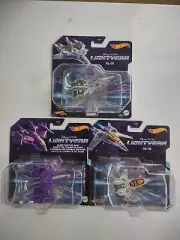 2022 Lot of 3 Hot Wheels Disney Pixar Lightyear XL-01 XL-15 Zurg Fighter