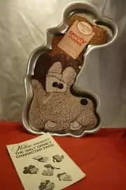Wilton Cake Pan Mold Walt Disney's GOOFY Vintage