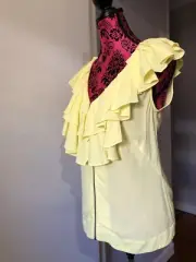 Cue 12 Top Lemon Exposed Front Zip Ruffle V Neck BNWT RRP $89