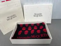 在飛比找Yahoo!奇摩拍賣優惠-全新正品Alexander McQueen麥昆雙面圍巾