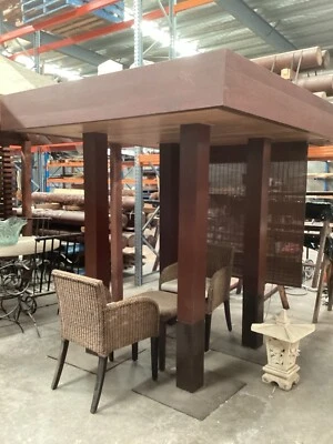 Pavilions Hardwood Ceiling / Merbau Posts
