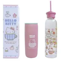 在飛比找蝦皮商城優惠-Hello Kitty 附布套玻璃水壺 500ml 紅色/粉