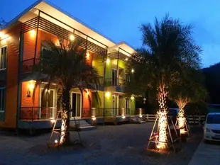 北沖瑞姆南花園之家度假村Baan Suan Rim Nam Pakchong Resort