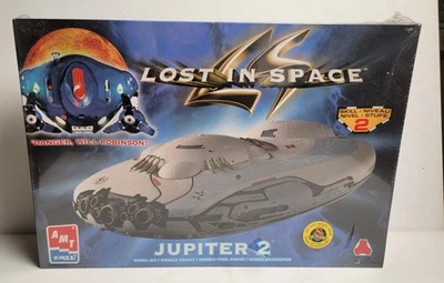 1998 Lost In Space: Jupiter 2 Model Kit by AMT #8459 new sealed