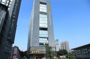 易成酒店公寓(廣州火車東站威尼國際店)Yicheng Apartment Hotel (Guangzhou East Railway Station Vili International)