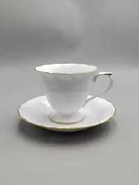 在飛比找Yahoo!奇摩拍賣優惠-#咖啡杯日本回流精品瓷器咖啡杯碟，Okura大倉陶園金標白色