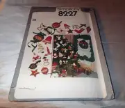 SIMPLICITY PATTERN 8227 ~ CHRISTMAS WREATH & GARLAND & ORNAMENTS *UNCUT