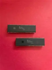 Hitachi HD6445P4 6445 HD6445 CRT CONTROLLER IC 40 PIN DIP PACKAGE ( Qty 2 ) NEW