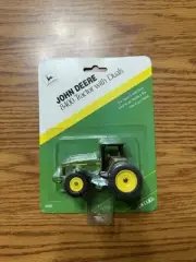 1996 Ertl John Deere 8400 Tractor W/ Rear Duals 1/64 Scale NIB