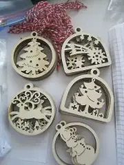 Wood Unfinished 29 Piece W/ Red White String Hanger Christmas Ornaments