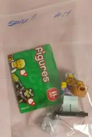 LEGOS MINI FIGURES SERIES 11 #14 Grandma