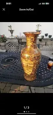 Antique Rose Medallion Vase in Excellent Condition (READ DESCRIPTION)