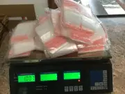 1 KG LOT OF ZIP LOCK BAGS MIXED SIZES