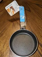 New Mini Fry Pan Non-Stick Silicone Handle By Viovia FREE SHIPPING!