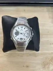 ￼Bulova Millenia Vibra-Alarm Mens Silver Tone Band. No Original Box & No Paper