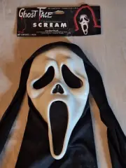Scream Jan/March 2010 Ghost Face Mask EU GhostFace Fun World Scream 4 Glow