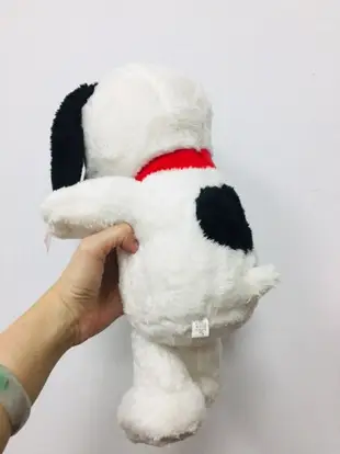 大賀屋 正版 史努比 娃娃 玩偶 公仔 玩具 兒童玩具 兒童抱枕 枕頭 SNOOPY 史奴比 T00120563