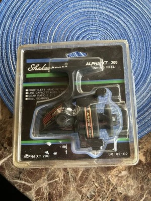 Shakespeare Aloha XT 200 Spinning Fishing Reel