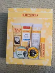 Burt's Bees Lotion/Creams/Lip Balm, 6 Timeless Minis Kit - NEW - UNOPENED BOX