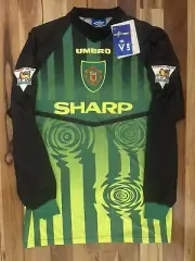 Manchester United 1997/98 Goalkeeper Shirt BNWT XL Schmeichel Original