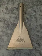 S-109 BERYLCO 5" Blade Heavy Duty Non-Sparking Floor Scraper, 9-1/2" OAL (BN18)